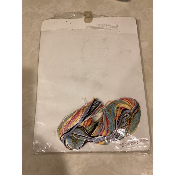 Vtg Dimensions Crewel Kit Orca's Realm Gallery 14x16 Ocean Sea Whales 1999 USA - Picture 2 of 4